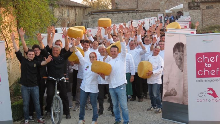 Il Parmigiano Reggiano a CentoMani di questa terra