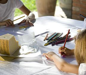 Sono come mangio, dal Consorzio del Parmigiano Reggiano progetto educazione alimentare