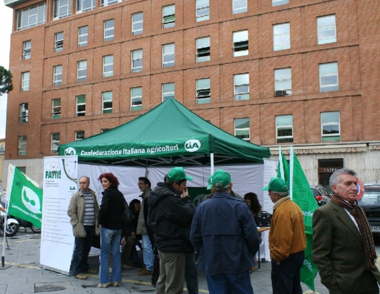 “Ora i Fatti” gli agricoltori toscani scendono in piazza contro il Governo