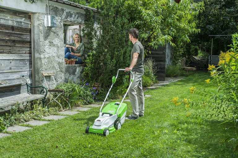 Tosaerba, lunga durata con la  nuova batteria targata Viking