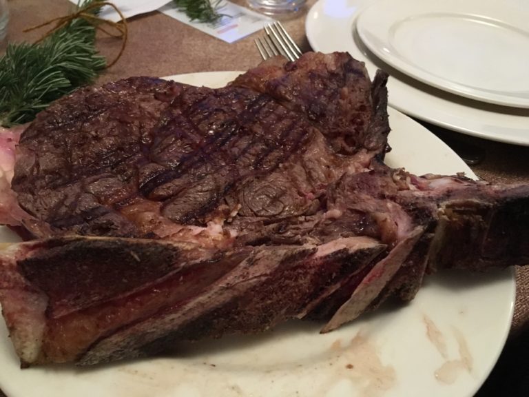 Carne italiana buona e sana. Gli italiani ne mangiano 75 kg a testa all’anno