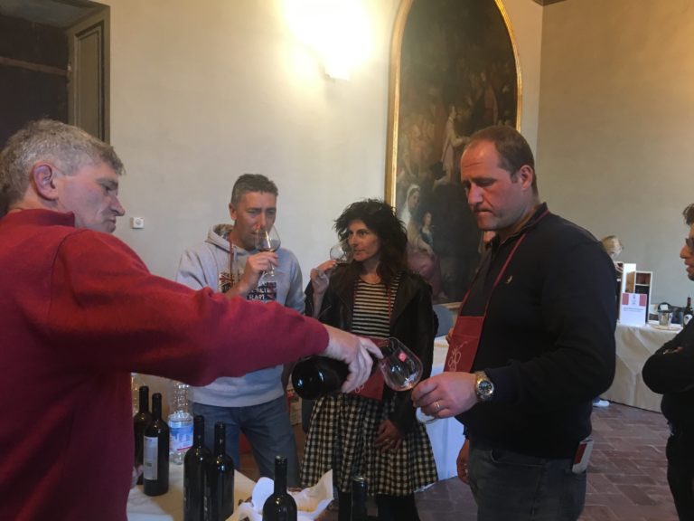 La Val d’Orcia nel calice. Dal 25 al 28 aprile è di scena l’Orcia Wine Festival