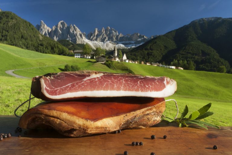 Festa dello Speck Alto Adige. Dal 30 settembre al 1 ottobre in Val di Funes