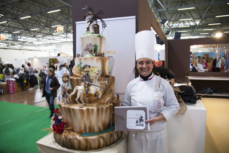 Gli architetti delle torte. Manuela Taddeo vince il campionato di cake design