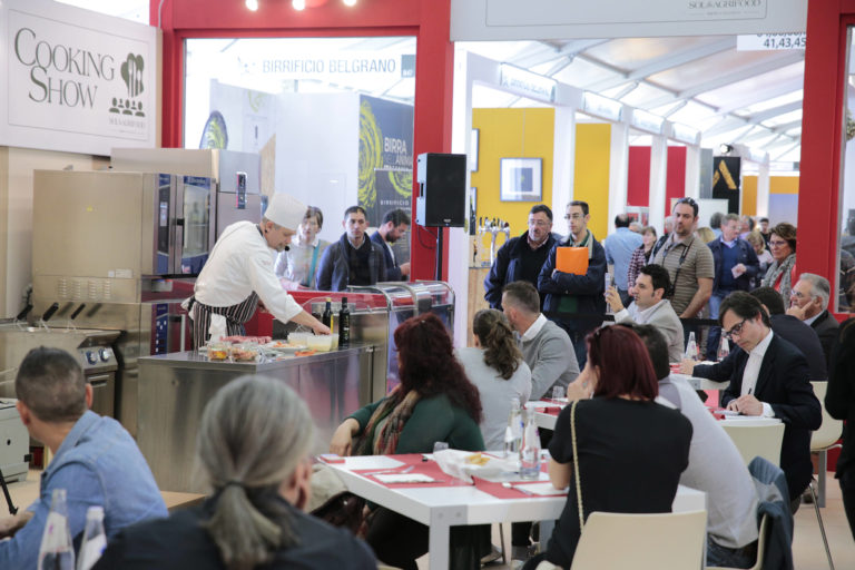 L’agroalimentare di qualità tra olio evo, bio, birre e sidri. Sol&Agrifood B/Open: convegni e protagonisti