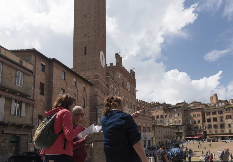 Cibo, arte e paesaggio. Il 31 ottobre in 55 città italiane la giornata nazionale del trekking urbano