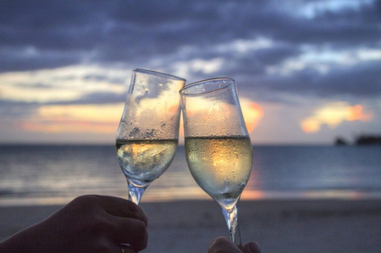 Tipici da Spiaggia. La cultura del cibo ‘Made in Italy’ sotto l’ombrellone