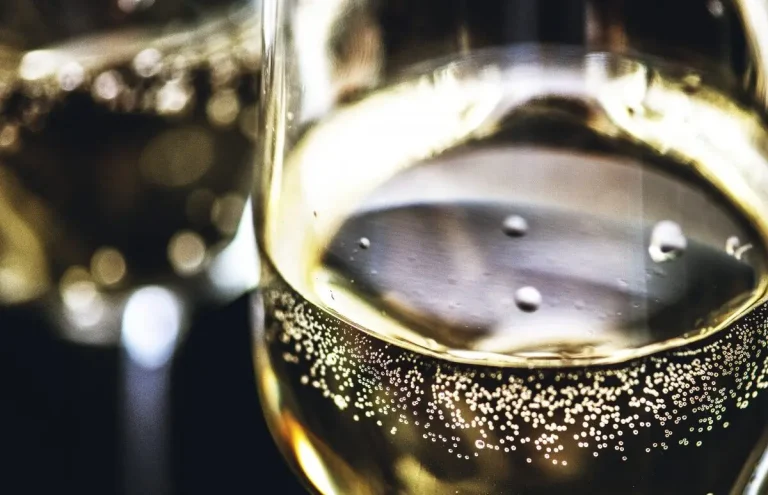 Vino. UIV: Usa non rinunciano al Prosecco, a novembre balzo pre-dazi degli spumanti (+41%)