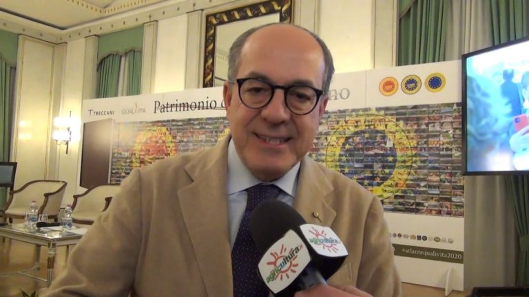 L’agroalimentare Made in Italy alla prova Pac. De Castro alla presentazione Atlante Qualivita Treccani