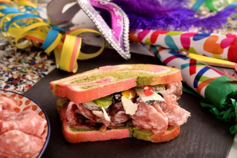 Salumi e carnevale. Come Colombina, Pulcinella e Balanzone si trasformano in gustosi panini gourmet