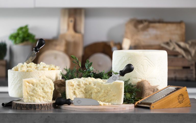 Pegno rotativo, nel Cura Italia modello Sardegna messo a punto da Consorzio e ABI. Per Pecorino Romano affari da 35 milioni l’anno