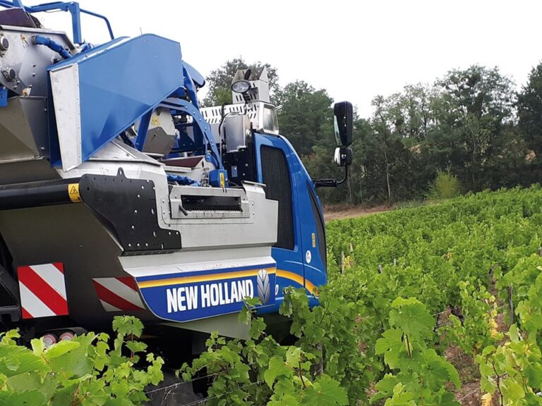 New Holland lancia il nuovo sistema di cernita Combi-Grape per le vendemmiatrici Braud