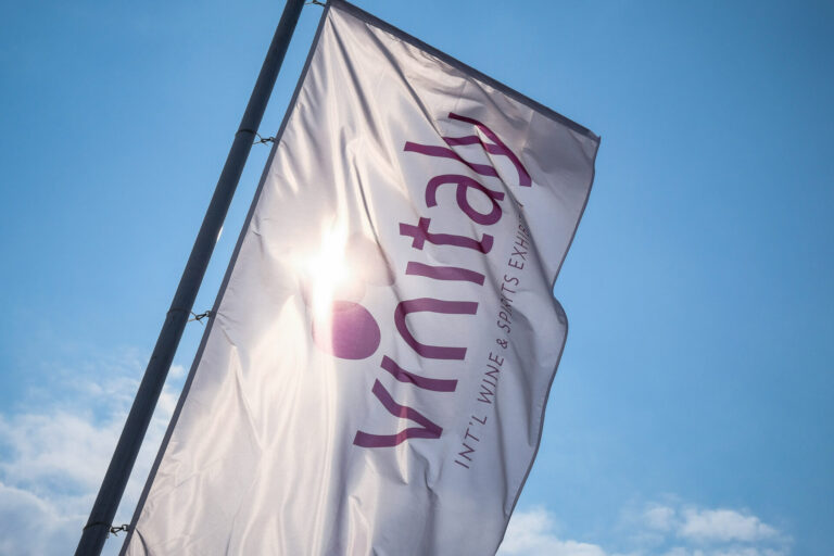 Vinitaly posticipato ancora una volta. Le nuove date slittano dal 10 al 13 aprile 2022