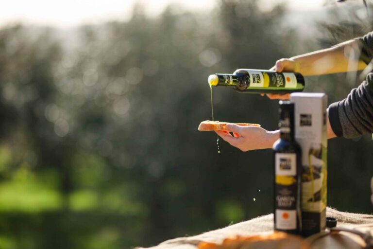 Nell’Olio Garda Dop tutta la delicatezza del lago, prodotto di nicchia e altissima qualità