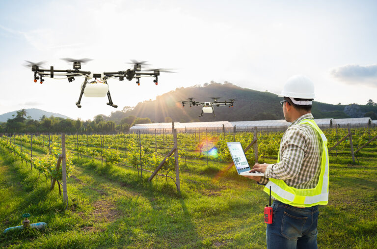 Droni sul verde, crescono le applicazioni per agricoltura e ambiente. Webinar il 13 maggio