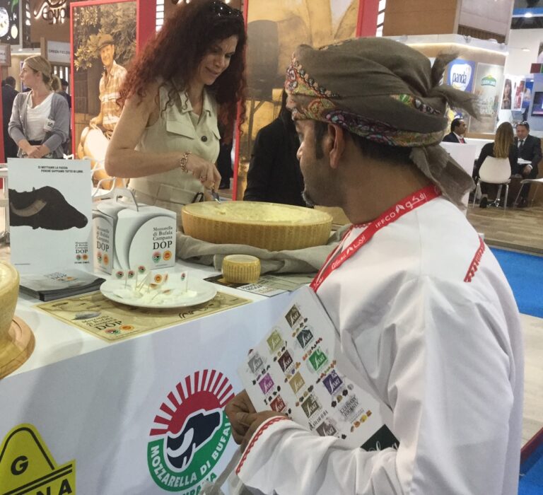 Mozzarella di Bufala Campana Dop, missione export  il Consorzio vola all’Expo di Dubai e in Germania