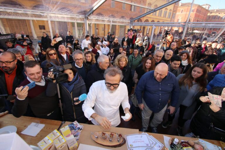 Festa dello Zampone e del Cotechino Modena IGP: decima edizione con Massimo Bottura