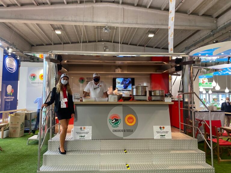 Cibus. La Mozzarella di Bufala Campana Dop riparte dal Cibus di Parma, la fiera internazionale dell’agroalimentare in programma dal 3 al 6 maggio.