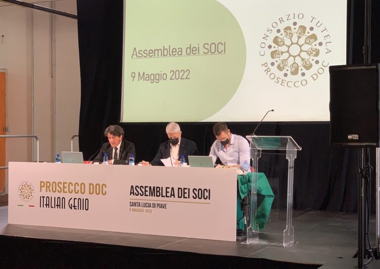 Vino. Prosecco Doc, l’assemblea punta su responsabilità e correttezza per durabilità della denominazione