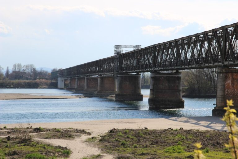 Siccità. E’ emergenza per il fiume Po. Anbi chiede cabina di regia