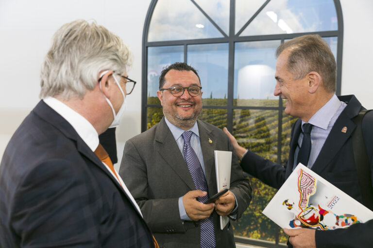 Governo, gli auguri di buon lavoro delle Città del Vino. Il Presidente Angelo Radica: “Chiediamo incontro con i neoministri del Turismo e dell’Agricoltura per il rilancio dell’enoturismo e delle economie dei piccoli territori”