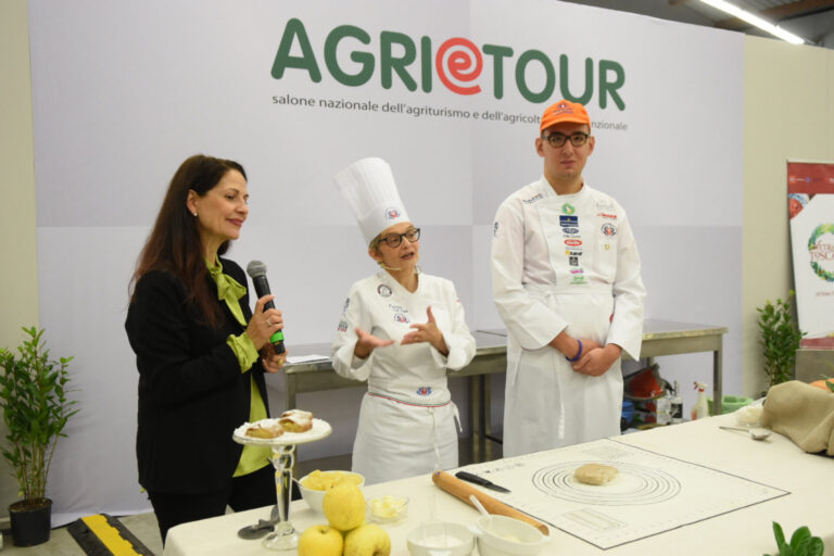 Agriturismo. AgrieTour, boom di presenze di stranieri nel 2022, ma tengono anche gli italiani