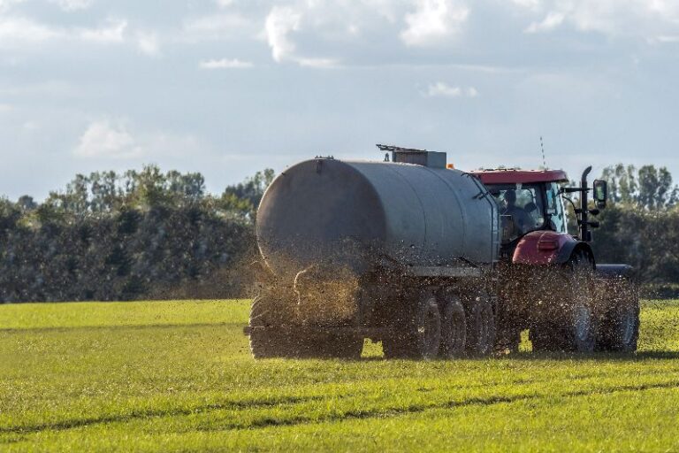 Pneumatici. BKT lancia Ridemax, per sostenere cisterne e rimorchi pesanti