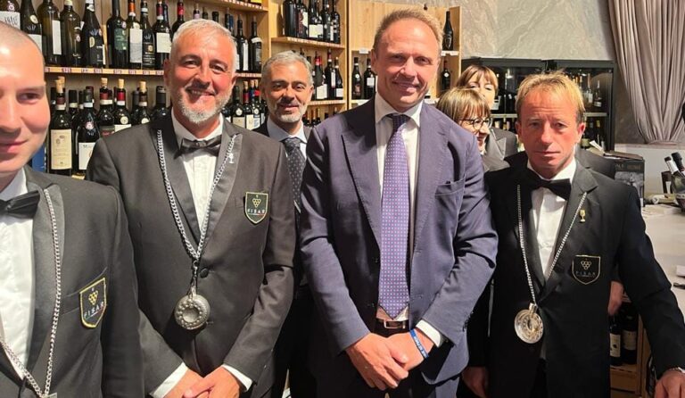 Lollobrigida al Merano Wine Festival: Puntare su qualità per riaffermare ruolo di protagonista dell’Italia