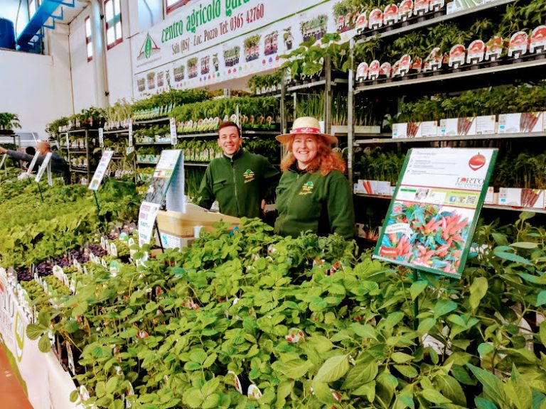 Hobby farmer, 4 su su 10 coltivano il risparmio. Ortaggi e piante da frutto bio preferiti a fiori e piante ornamentali