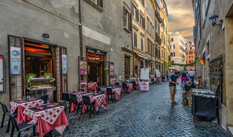 Unesco: 1/3 spesa turisti è per la cucina. Coldiretti: bene tutela