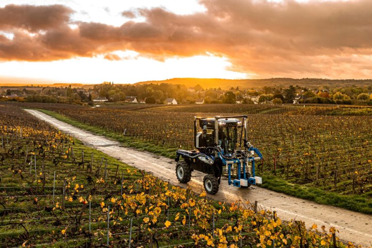 New Holland presenta gli scavallanti TE6 ideali per il vigneto