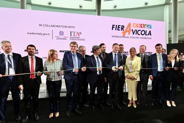 Inaugurazione Macfrut, Lollobrigida: Filiera italiana di qualità e competitiva, permette ad altri di crescere