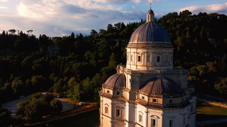 A Todi (Pg) il 5 agosto l’evento I Firmamenti del vino, dell’arte e delle stelle