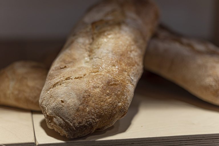 Il pane fresco artigianale è amato dall’85% dei consumatori. Ecco i consigli giusti per conservarlo bene