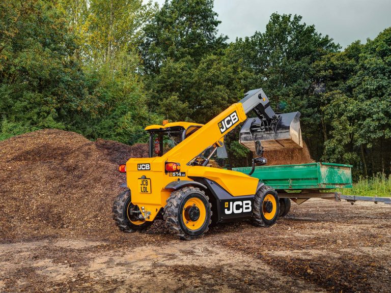 JCB lancia il movimentatore telescopico tra i più piccoli in commercio