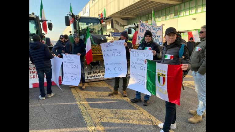 A Fieragricola la protesta degli agricoltori italiani: dignità al nostro lavoro e Pac da rivedere