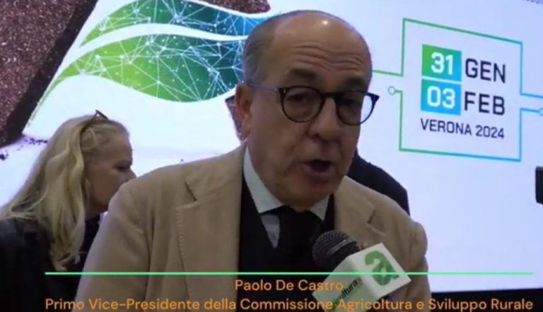 Fieragricola, De Castro: Europa deve ricucire rapporto con agricoltori. No obbligo messa a riposo terreni ma continuare a produrre