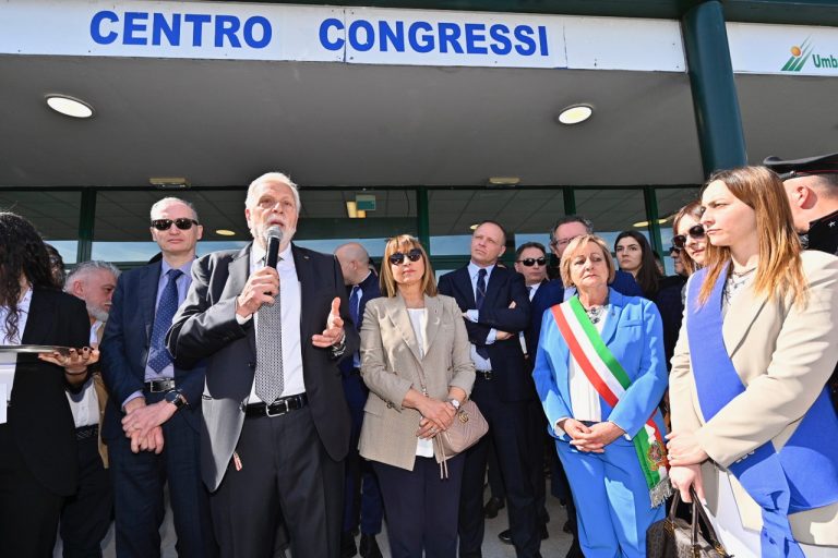 Agriumbria, inaugurata l’edizione numero 55. Lollobrigida: agricoltori e allevatori i primi ambientalisti del pianeta