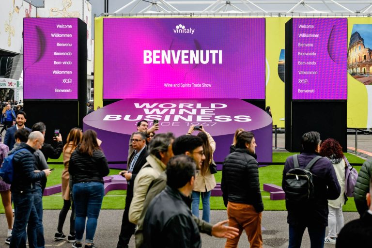 Vinitaly 2024: tutte le info su piano della mobilità, trasporti e parcheggi