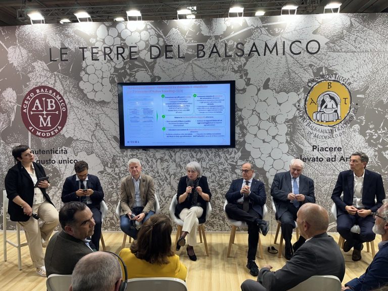 La tradizione dell’Aceto Balsamico sempre più verso l’Unesco. A Parma confermata la candidatura dal Ministero della cultura