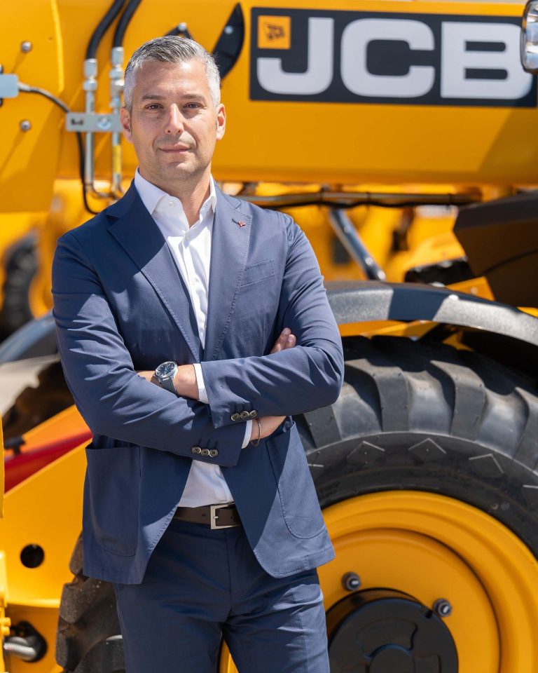 La JCB Italia punta all’espansione in Italia e rinnova l’organico: Carlo De Marco entra nel team