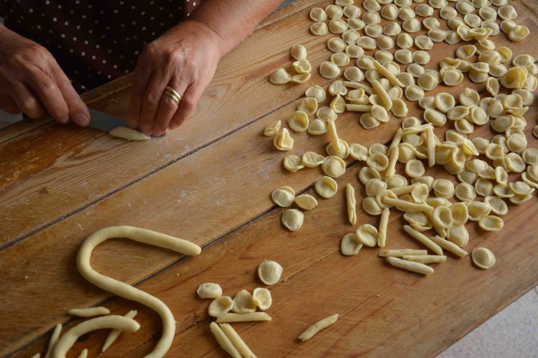 A Grottaglie (Ta) dal 6 al 7 agosto è festa con le orecchiette