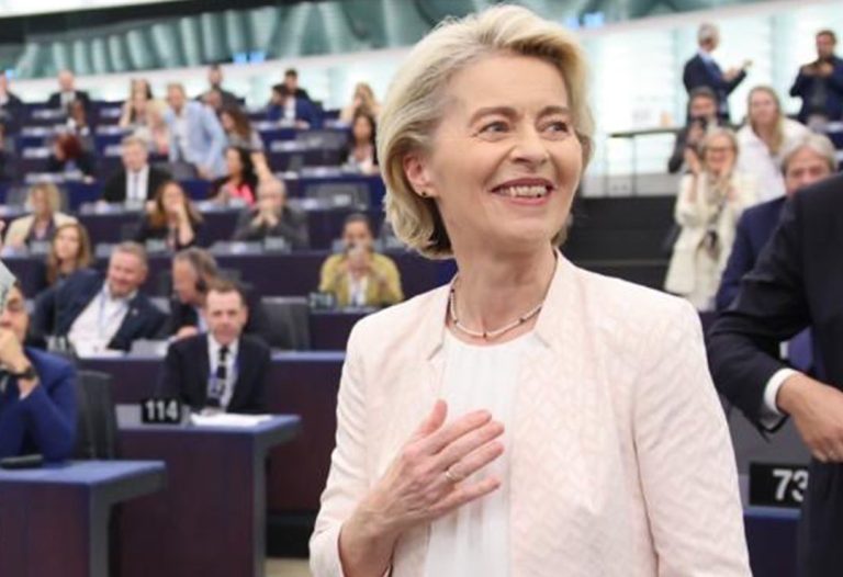 Ursula Von der Leyen rieletta presidente della Commissione Europea