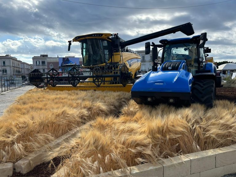 G7 a Siracusa, apre Divinazione. L’agricoltura in città: e FederUnacoma porta innovazione e coltivazioni