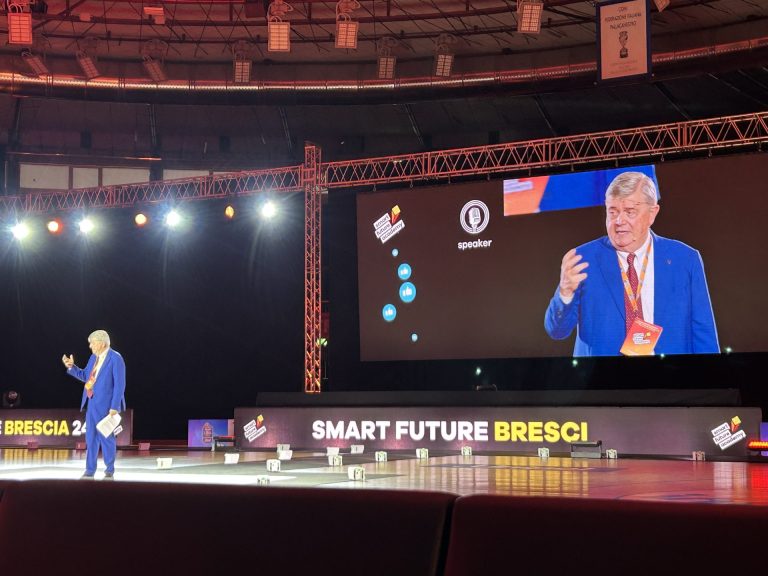 Il Consorzio Grana Padano insieme a Smart Future Academy. Il direttore Berni davanti ad una platea di centinaia di alunni