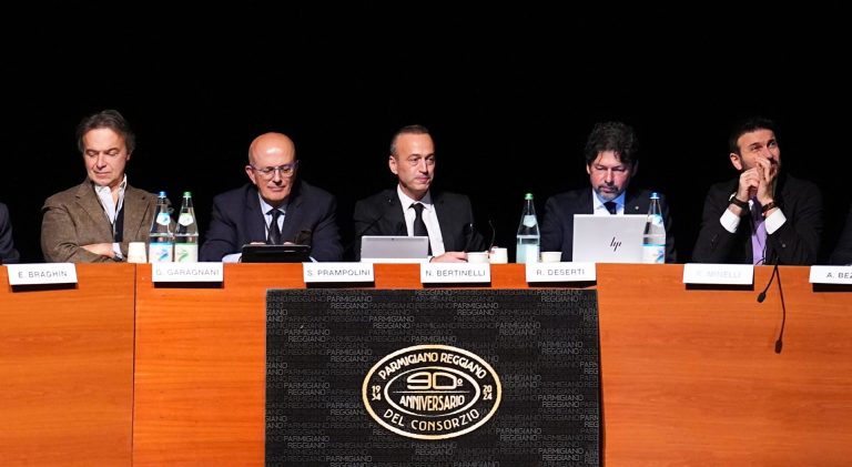 Consorzio Parmigiano Reggiano: assemblea approva bilancio preventivo 2025. I ricavi sono oltre 51 milioni di euro